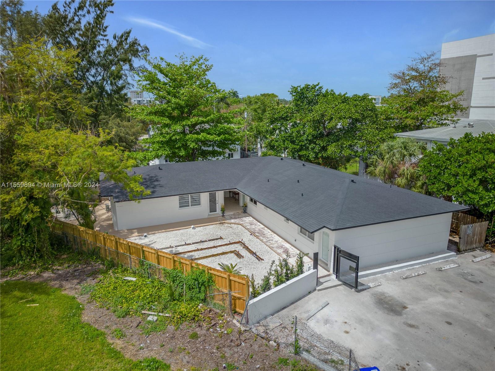 7800 NE 10th Ct 5, Miami, Florida 33138, ,1 BathroomBathrooms,Residentiallease,For Rent,7800 NE 10th Ct 5,A11559694