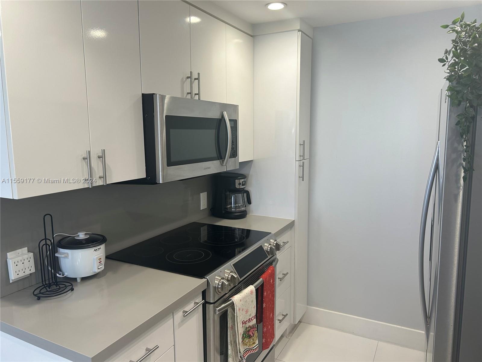 3625 N Country Club Dr 1203, Aventura, Florida 33180, 2 Bedrooms Bedrooms, ,2 BathroomsBathrooms,Residentiallease,For Rent,3625 N Country Club Dr 1203,A11559177