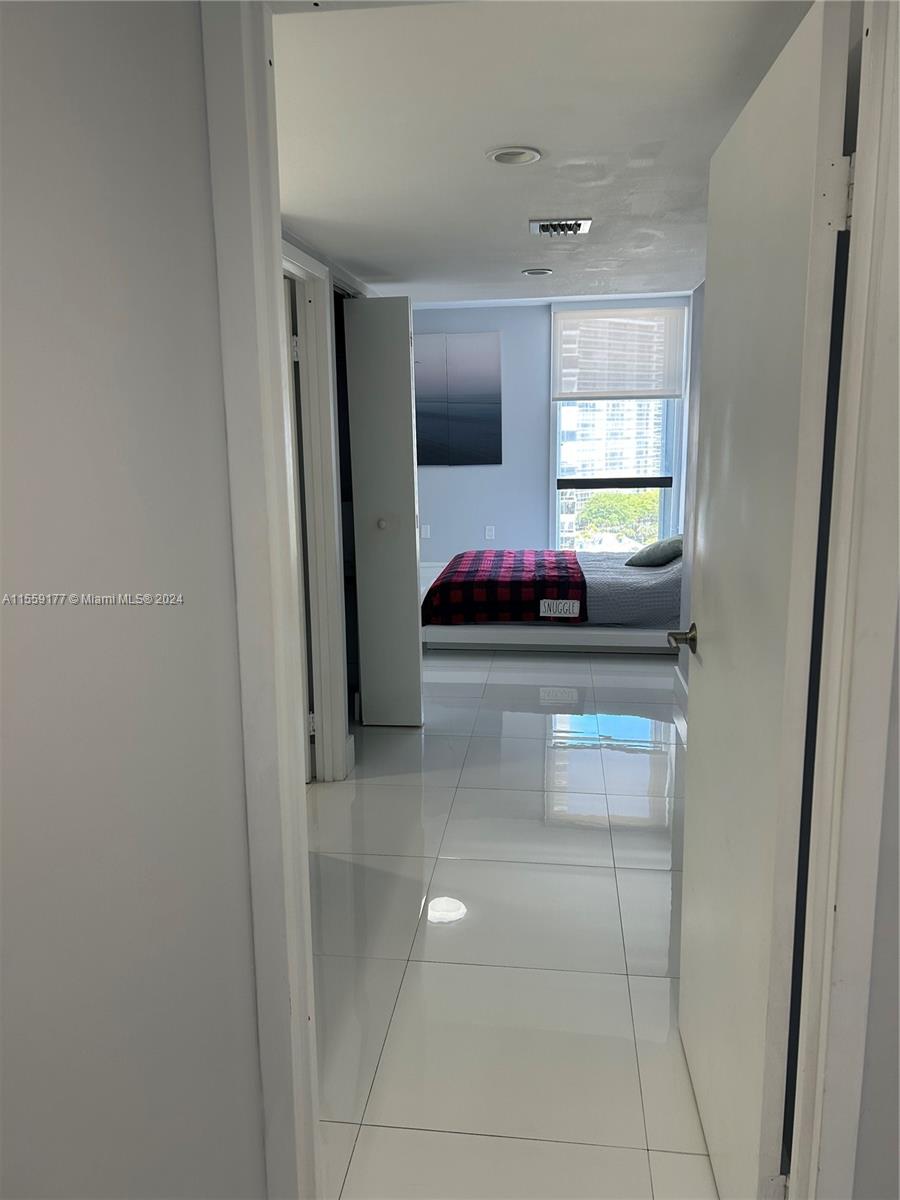 3625 N Country Club Dr 1203, Aventura, Florida 33180, 2 Bedrooms Bedrooms, ,2 BathroomsBathrooms,Residentiallease,For Rent,3625 N Country Club Dr 1203,A11559177