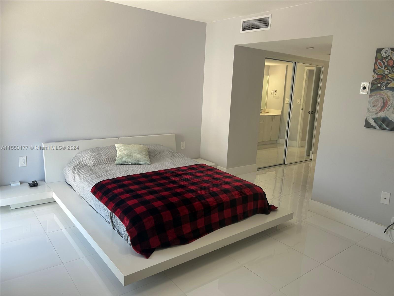 3625 N Country Club Dr 1203, Aventura, Florida 33180, 2 Bedrooms Bedrooms, ,2 BathroomsBathrooms,Residentiallease,For Rent,3625 N Country Club Dr 1203,A11559177