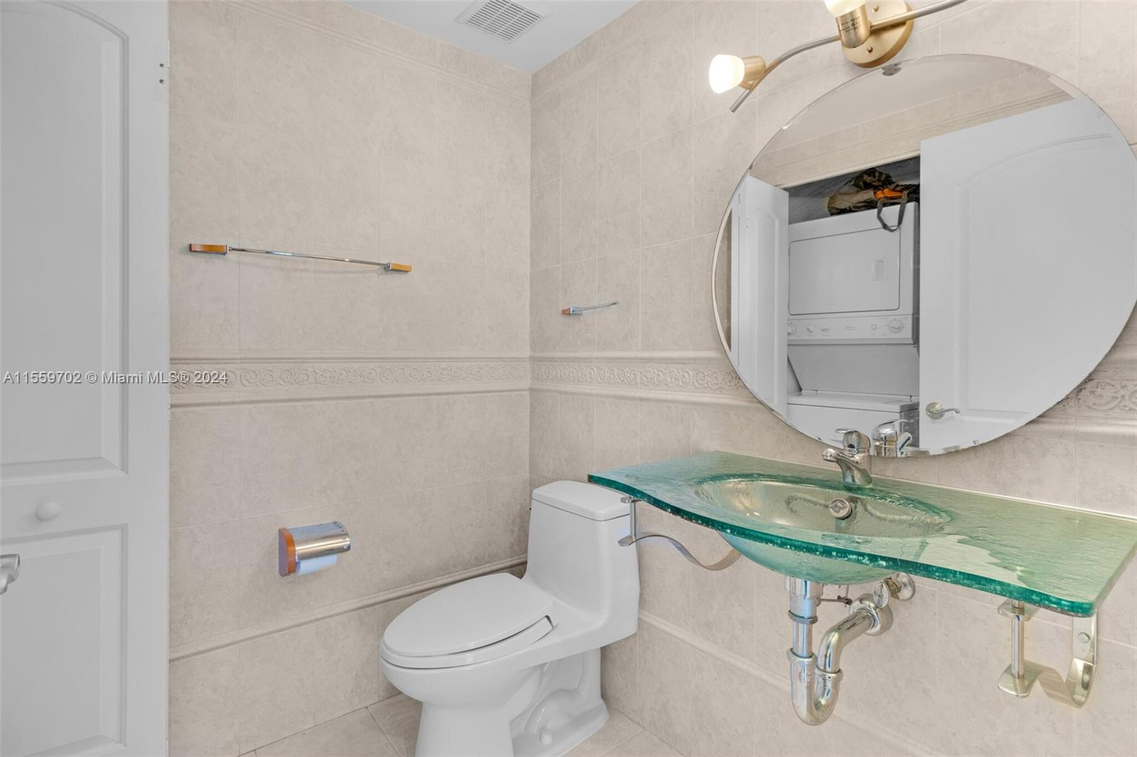 110 Washington Ave 1616, Miami Beach, Florida 33139, 1 Bedroom Bedrooms, ,1 BathroomBathrooms,Residentiallease,For Rent,110 Washington Ave 1616,A11559702