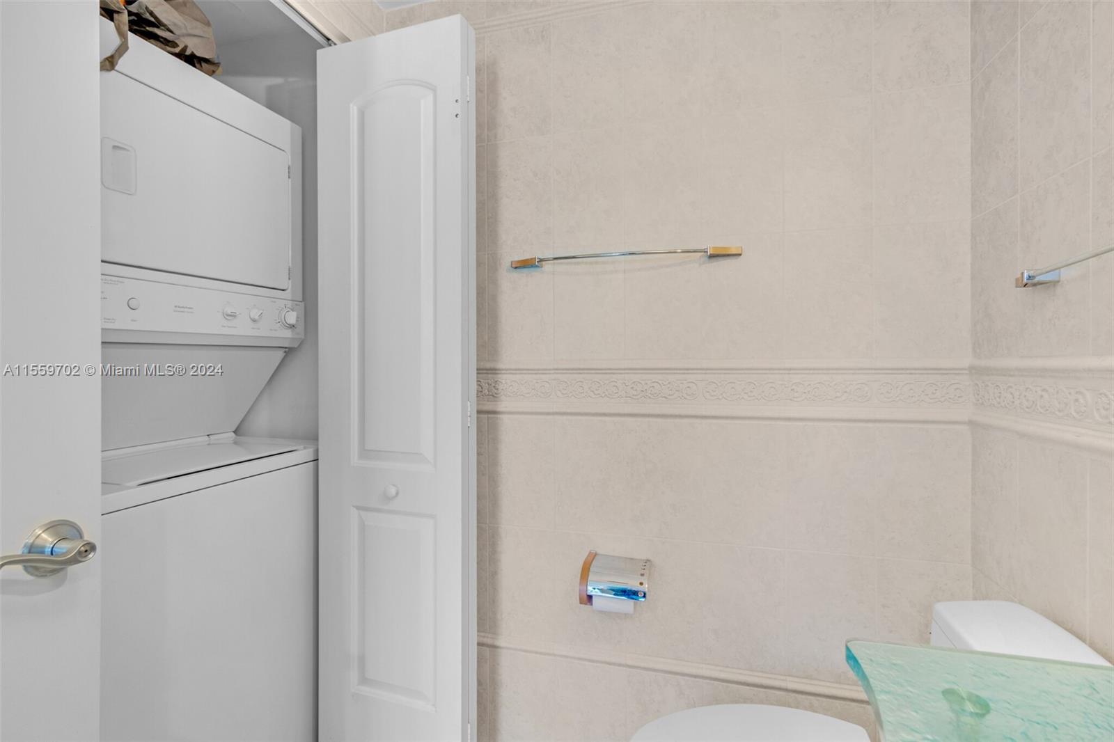 110 Washington Ave 1616, Miami Beach, Florida 33139, 1 Bedroom Bedrooms, ,1 BathroomBathrooms,Residentiallease,For Rent,110 Washington Ave 1616,A11559702