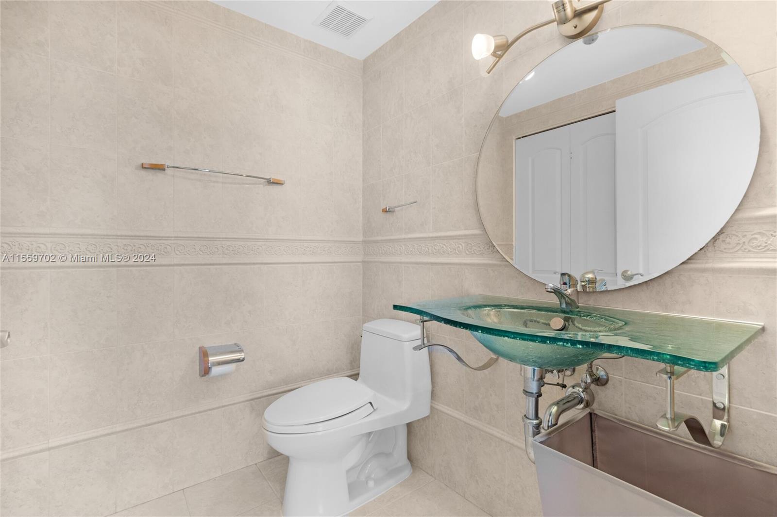 110 Washington Ave 1616, Miami Beach, Florida 33139, 1 Bedroom Bedrooms, ,1 BathroomBathrooms,Residentiallease,For Rent,110 Washington Ave 1616,A11559702
