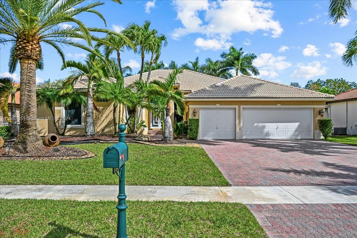 18611 SW 39th St, Miramar, Florida 33029, 5 Bedrooms Bedrooms, ,3 BathroomsBathrooms,Residential,For Sale,18611 SW 39th St,A11557651
