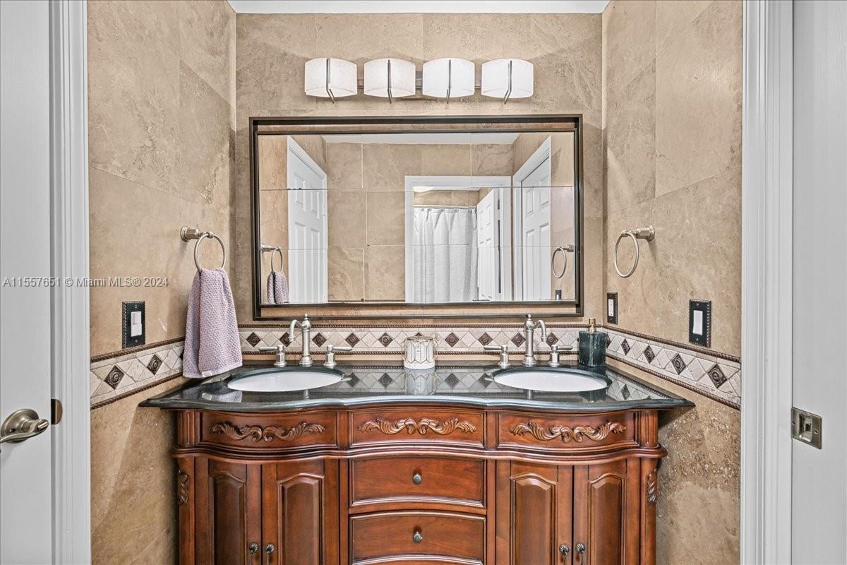 18611 SW 39th St, Miramar, Florida 33029, 5 Bedrooms Bedrooms, ,3 BathroomsBathrooms,Residential,For Sale,18611 SW 39th St,A11557651