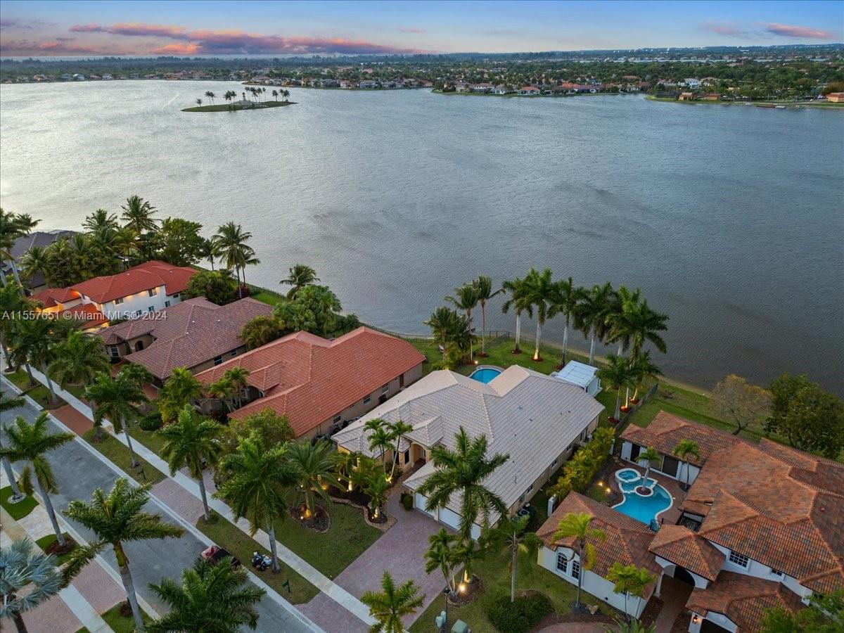 18611 SW 39th St, Miramar, Florida 33029, 5 Bedrooms Bedrooms, ,3 BathroomsBathrooms,Residential,For Sale,18611 SW 39th St,A11557651