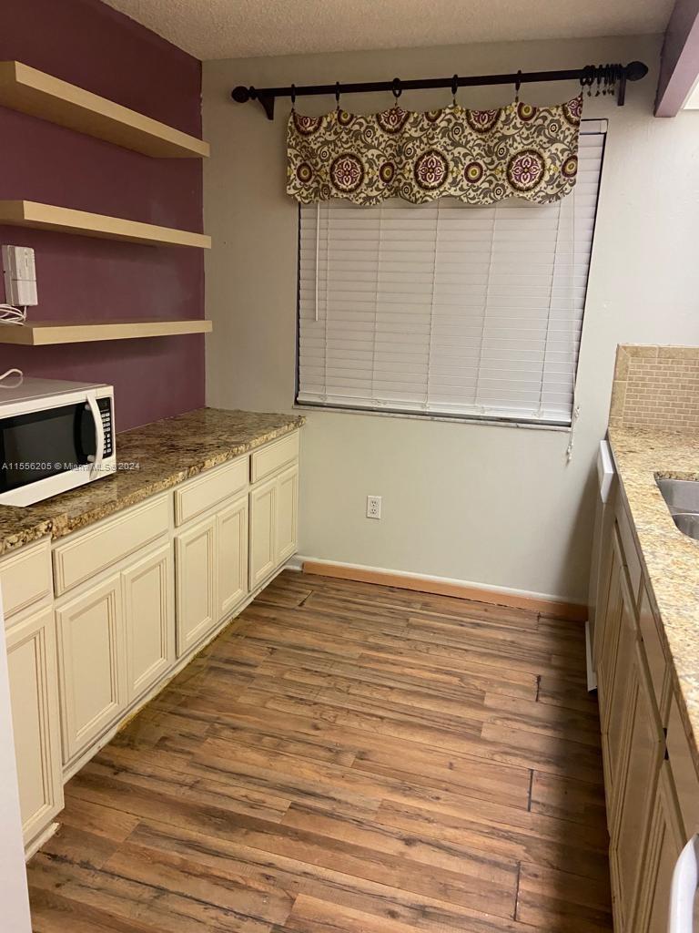 2506 SE 20th Pl 203-A, Homestead, Florida 33035, 2 Bedrooms Bedrooms, ,2 BathroomsBathrooms,Residential,For Sale,2506 SE 20th Pl 203-A,A11556205