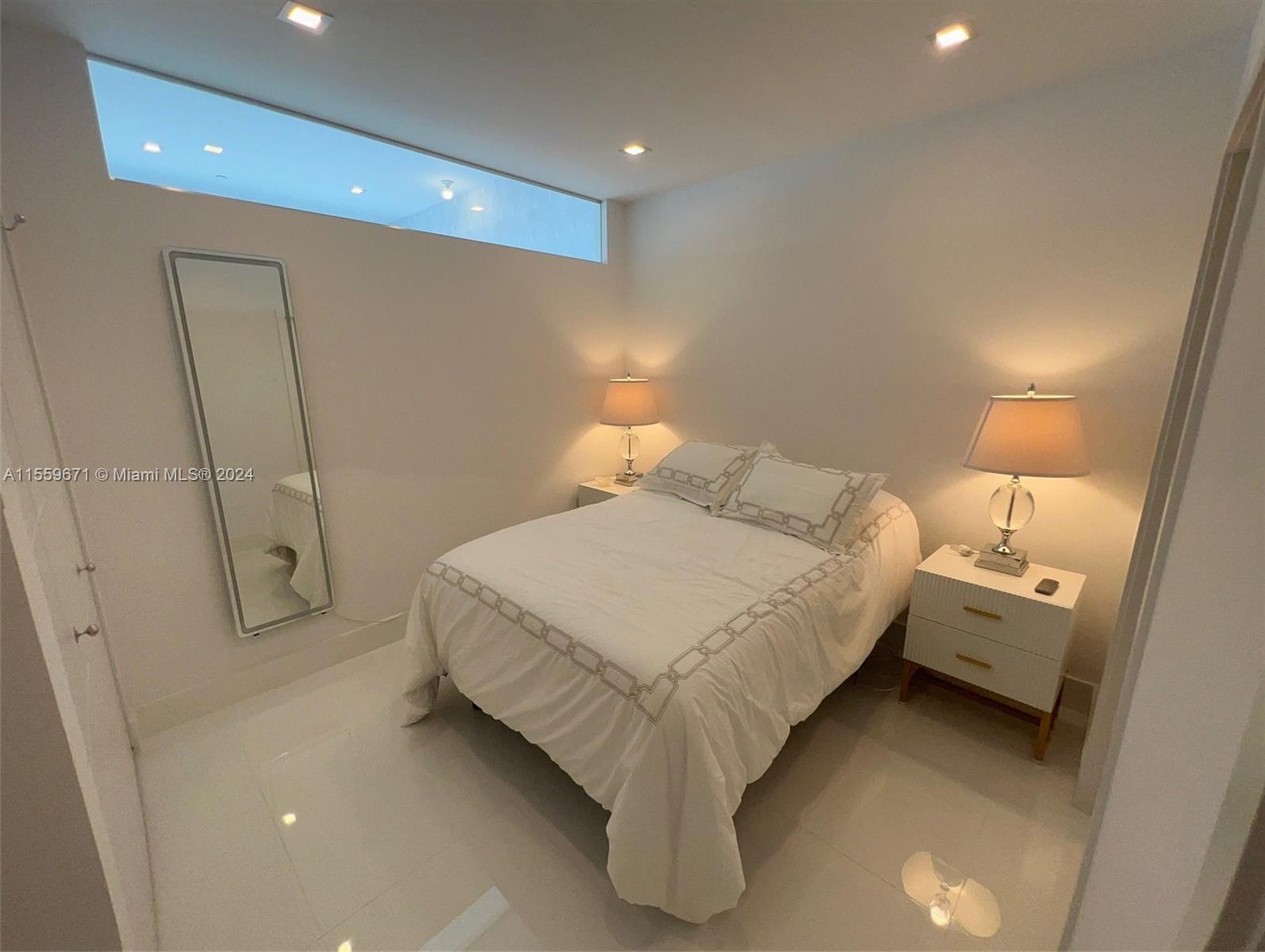 100 Lincoln Rd 1622, Miami Beach, Florida 33139, 2 Bedrooms Bedrooms, ,2 BathroomsBathrooms,Residentiallease,For Rent,100 Lincoln Rd 1622,A11559671