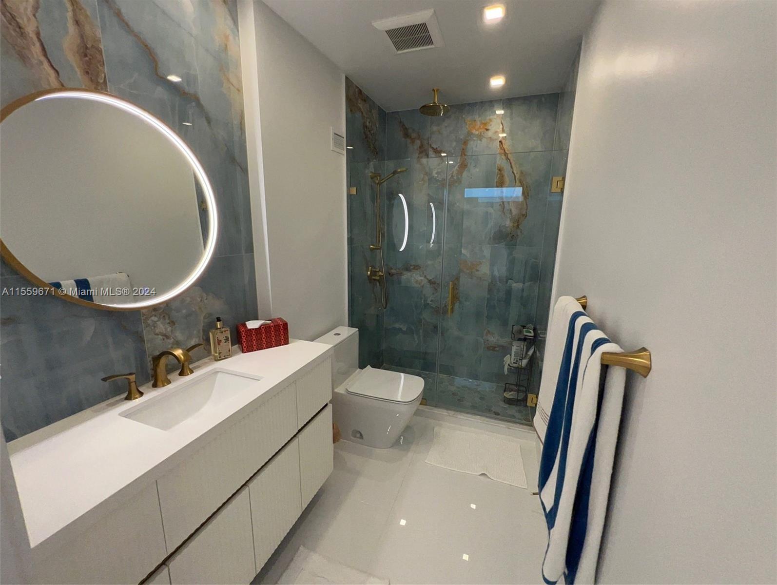 100 Lincoln Rd 1622, Miami Beach, Florida 33139, 2 Bedrooms Bedrooms, ,2 BathroomsBathrooms,Residentiallease,For Rent,100 Lincoln Rd 1622,A11559671
