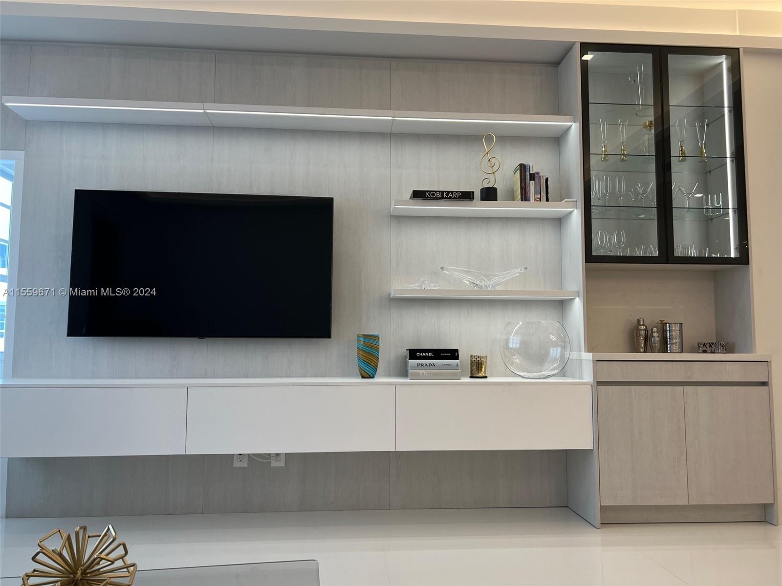100 Lincoln Rd 1622, Miami Beach, Florida 33139, 2 Bedrooms Bedrooms, ,2 BathroomsBathrooms,Residentiallease,For Rent,100 Lincoln Rd 1622,A11559671