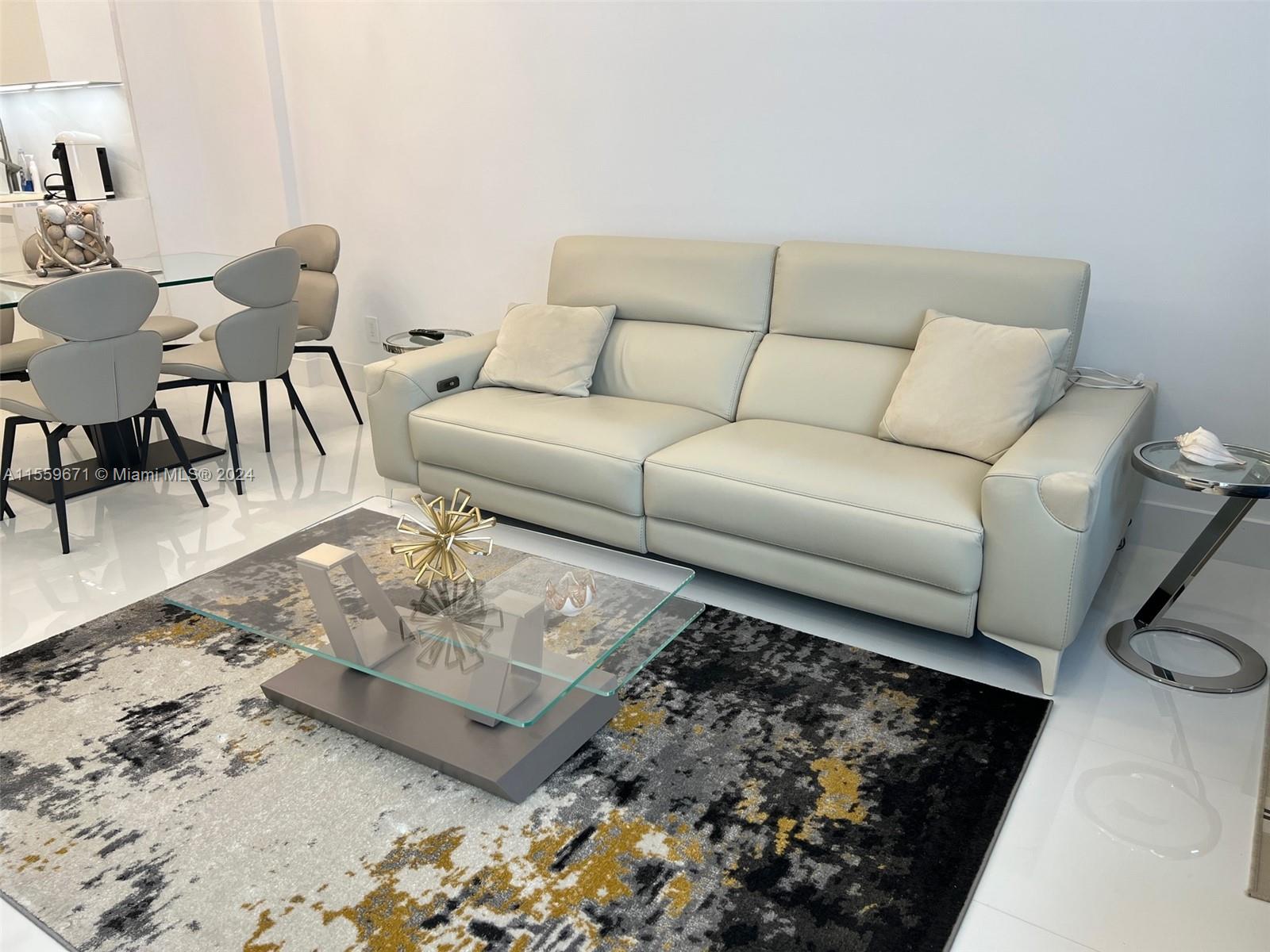 100 Lincoln Rd 1622, Miami Beach, Florida 33139, 2 Bedrooms Bedrooms, ,2 BathroomsBathrooms,Residentiallease,For Rent,100 Lincoln Rd 1622,A11559671