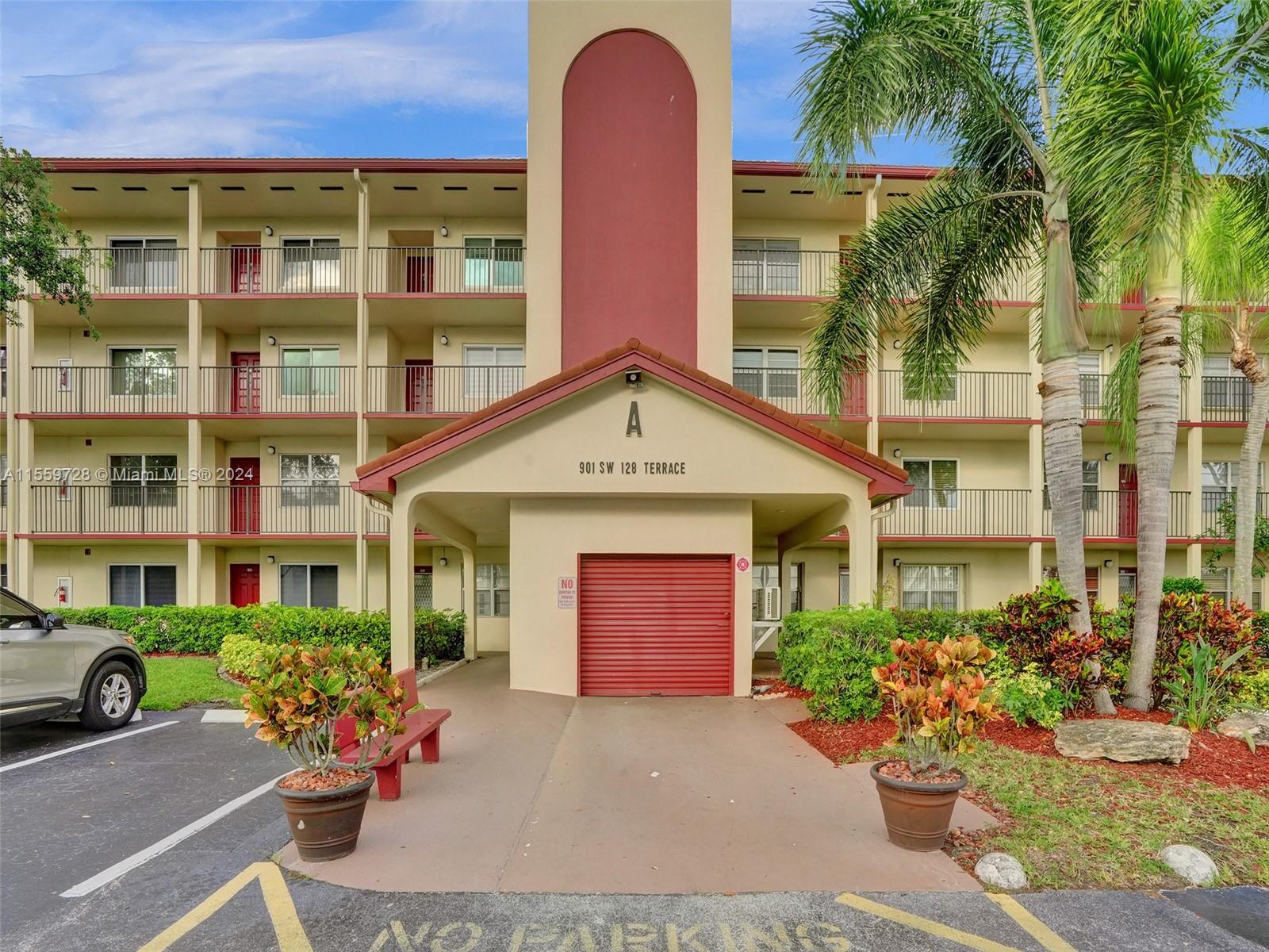901 SW 128th Ter 307A, Pembroke Pines, Florida 33027, 1 Bedroom Bedrooms, ,1 BathroomBathrooms,Residential,For Sale,901 SW 128th Ter 307A,A11559728
