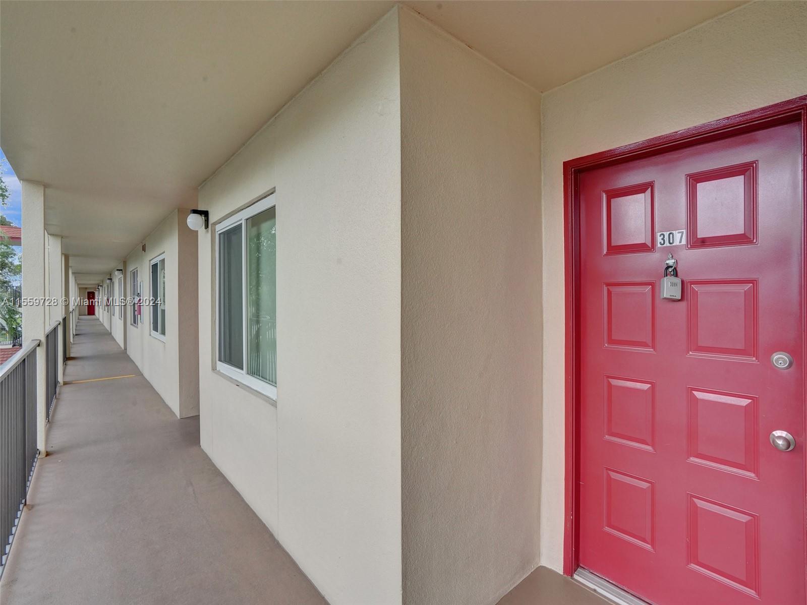 901 SW 128th Ter 307A, Pembroke Pines, Florida 33027, 1 Bedroom Bedrooms, ,1 BathroomBathrooms,Residential,For Sale,901 SW 128th Ter 307A,A11559728