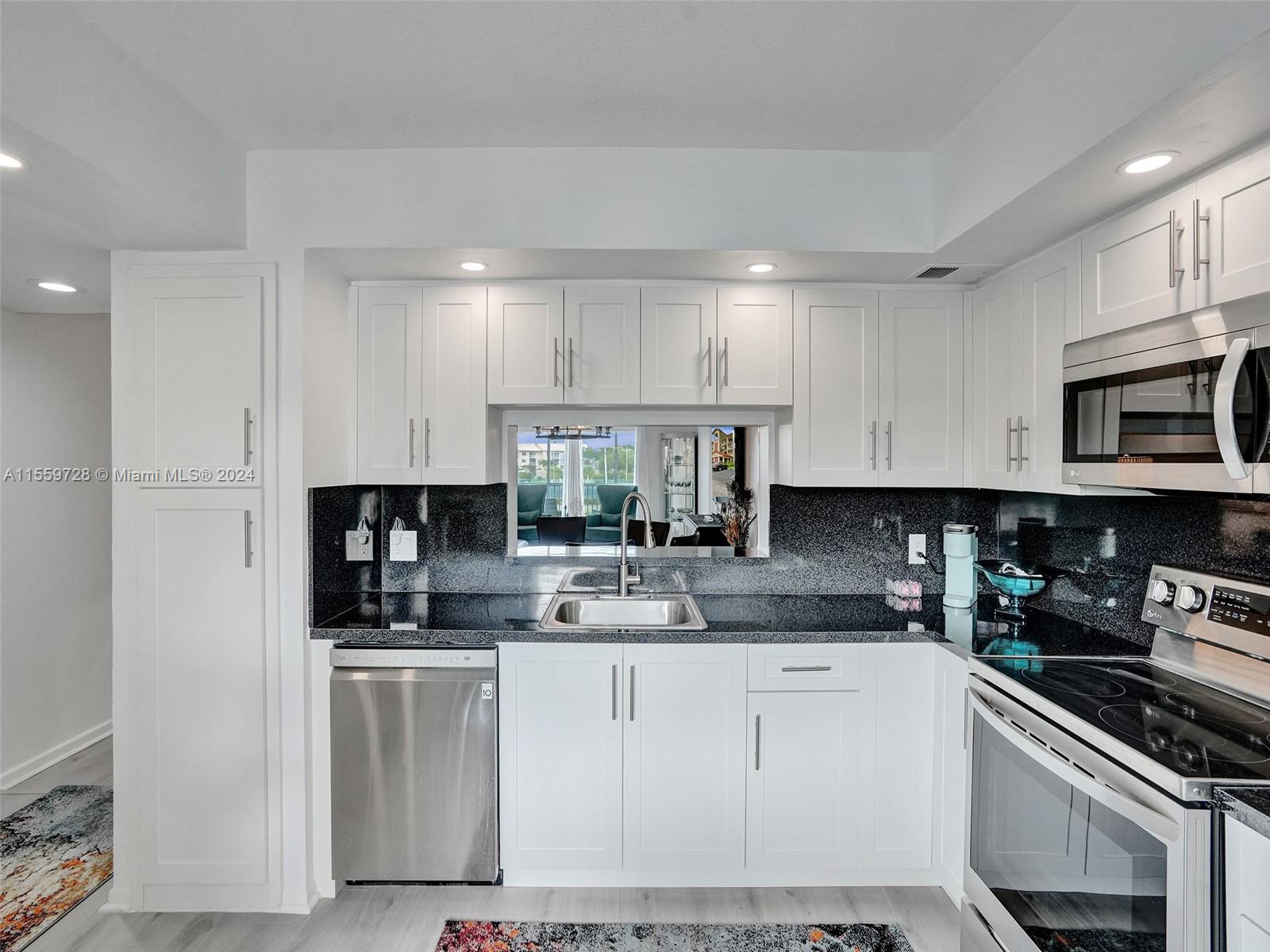 901 SW 128th Ter 307A, Pembroke Pines, Florida 33027, 1 Bedroom Bedrooms, ,1 BathroomBathrooms,Residential,For Sale,901 SW 128th Ter 307A,A11559728