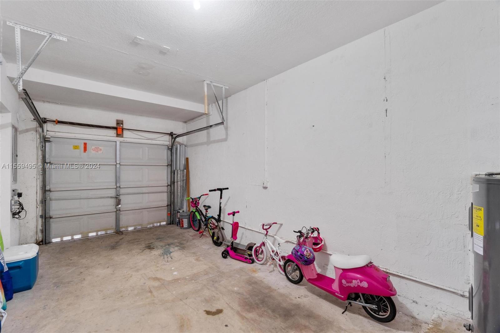 14739 SW 23rd St, Miami, Florida 33185, 4 Bedrooms Bedrooms, ,2 BathroomsBathrooms,Residential,For Sale,14739 SW 23rd St,A11559495