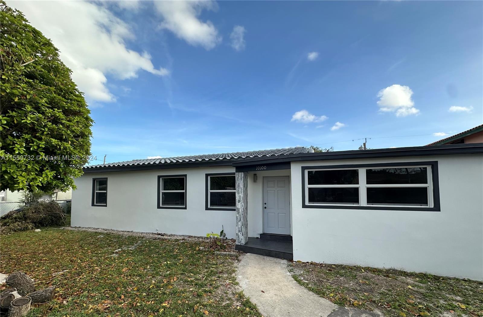 10100 SW 35th St  For Sale A11559732, FL