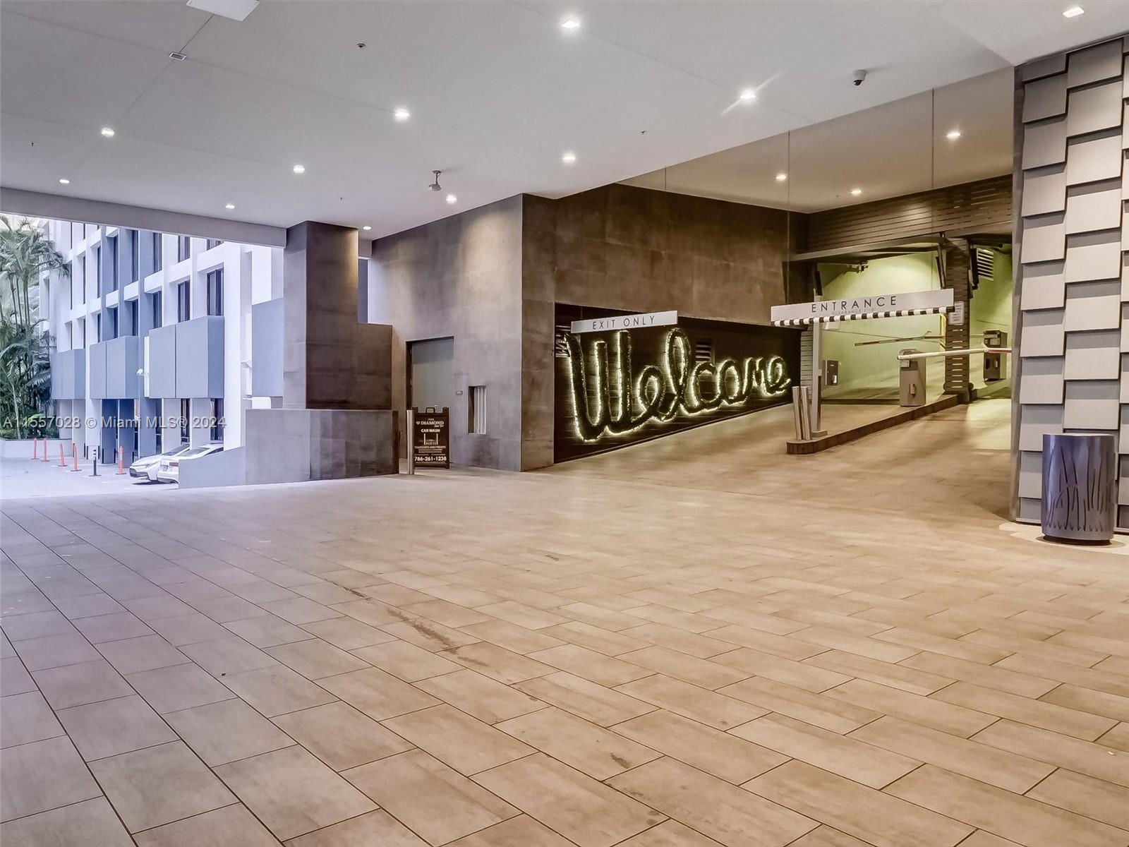 1080 Brickell Ave 3707, Miami, Florida 33131, 1 Bedroom Bedrooms, ,1 BathroomBathrooms,Residential,For Sale,1080 Brickell Ave 3707,A11557028