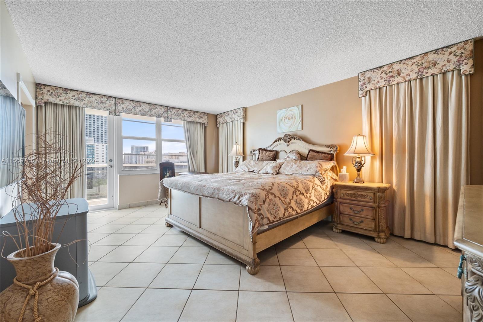 3725 S Ocean Dr 1124, Hollywood, Florida 33019, 2 Bedrooms Bedrooms, ,2 BathroomsBathrooms,Residentiallease,For Rent,3725 S Ocean Dr 1124,A11559756