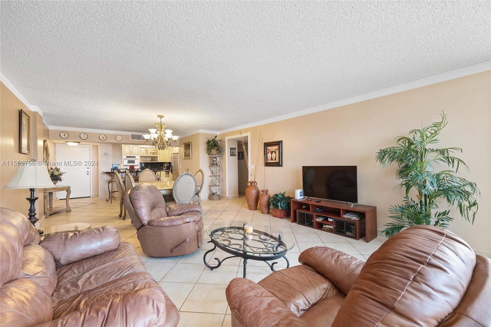 3725 S Ocean Dr 1124, Hollywood, Florida 33019, 2 Bedrooms Bedrooms, ,2 BathroomsBathrooms,Residentiallease,For Rent,3725 S Ocean Dr 1124,A11559756