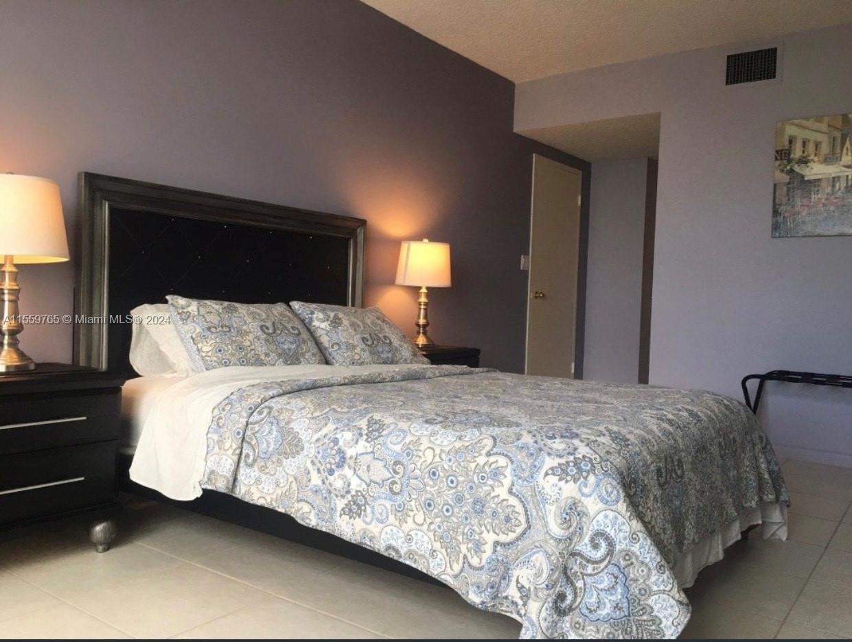 3725 S Ocean Dr 1516, Hollywood, Florida 33019, 2 Bedrooms Bedrooms, ,2 BathroomsBathrooms,Residentiallease,For Rent,3725 S Ocean Dr 1516,A11559765