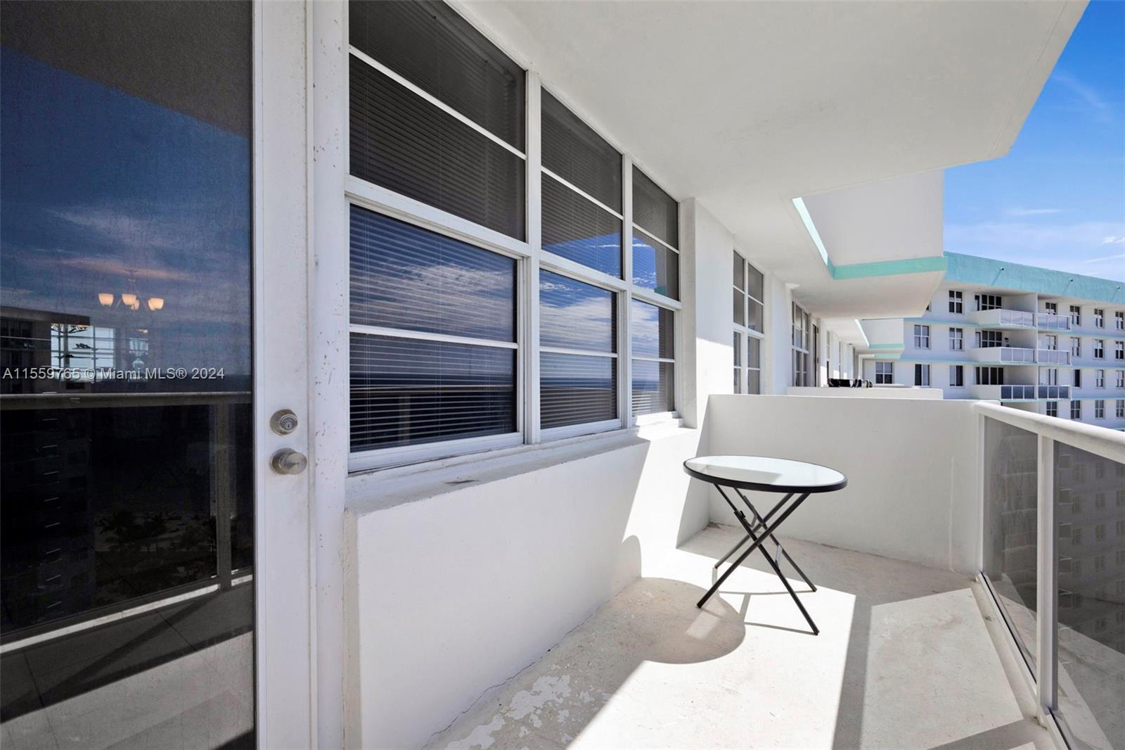 3725 S Ocean Dr 1516, Hollywood, Florida 33019, 2 Bedrooms Bedrooms, ,2 BathroomsBathrooms,Residentiallease,For Rent,3725 S Ocean Dr 1516,A11559765