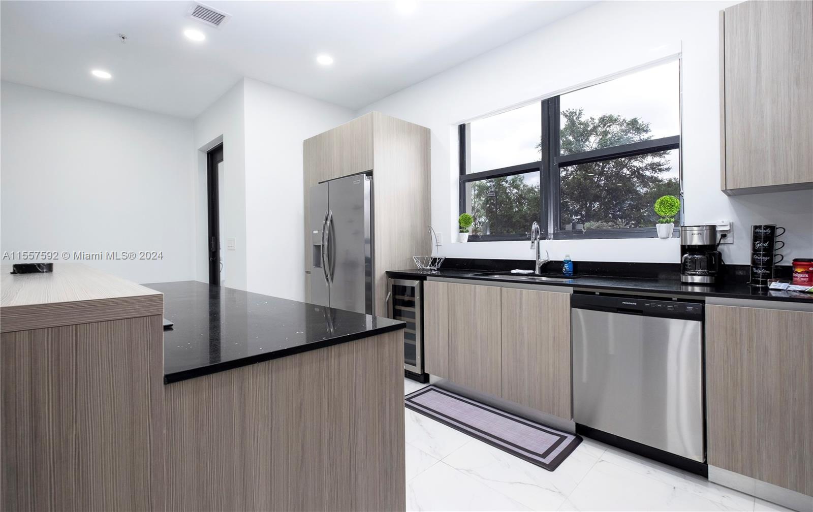 3654 SW 61st Ter 3654, Miramar, Florida 33023, 3 Bedrooms Bedrooms, ,2 BathroomsBathrooms,Residentiallease,For Rent,3654 SW 61st Ter 3654,A11557592