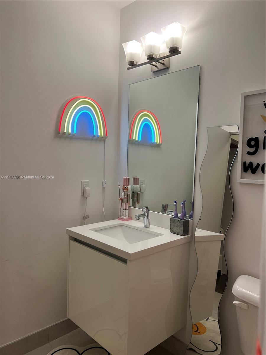 7184 NW 103rd Path 7184, Doral, Florida 33178, 4 Bedrooms Bedrooms, ,3 BathroomsBathrooms,Residentiallease,For Rent,7184 NW 103rd Path 7184,A11557785