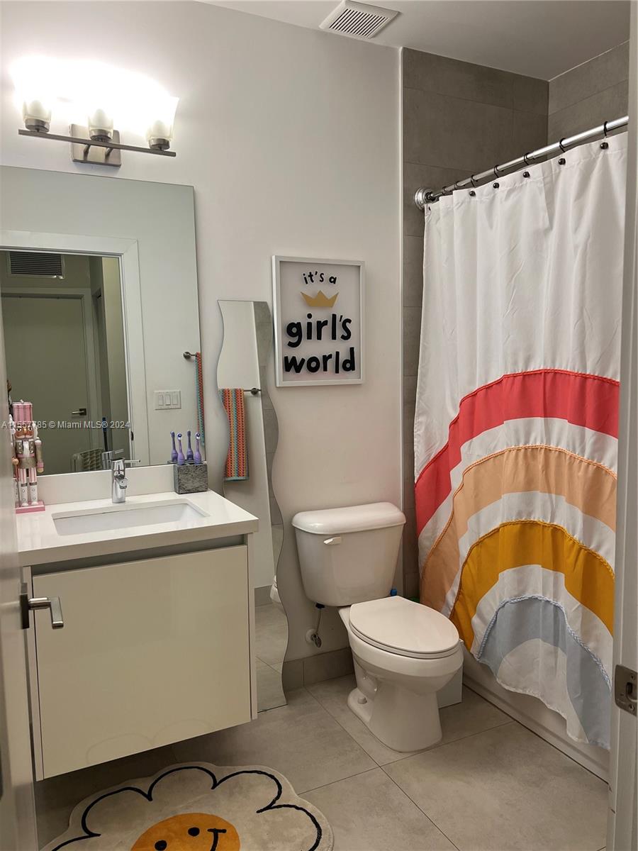 7184 NW 103rd Path 7184, Doral, Florida 33178, 4 Bedrooms Bedrooms, ,3 BathroomsBathrooms,Residentiallease,For Rent,7184 NW 103rd Path 7184,A11557785