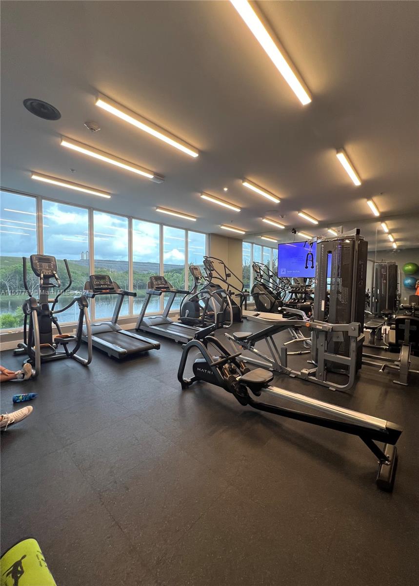 7184 NW 103rd Path 7184, Doral, Florida 33178, 4 Bedrooms Bedrooms, ,3 BathroomsBathrooms,Residentiallease,For Rent,7184 NW 103rd Path 7184,A11557785