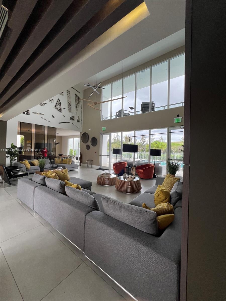 7184 NW 103rd Path 7184, Doral, Florida 33178, 4 Bedrooms Bedrooms, ,3 BathroomsBathrooms,Residentiallease,For Rent,7184 NW 103rd Path 7184,A11557785