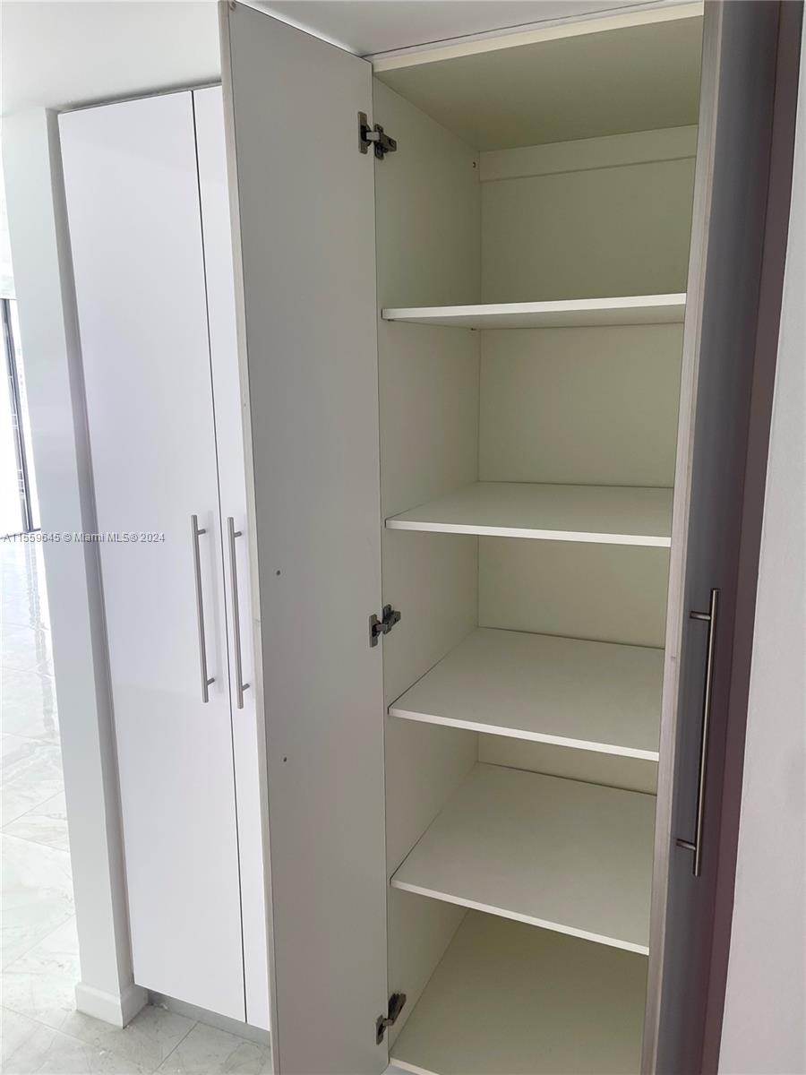 468 Golden Isles Dr 402, Hallandale Beach, Florida 33009, 3 Bedrooms Bedrooms, ,2 BathroomsBathrooms,Residentiallease,For Rent,468 Golden Isles Dr 402,A11559645