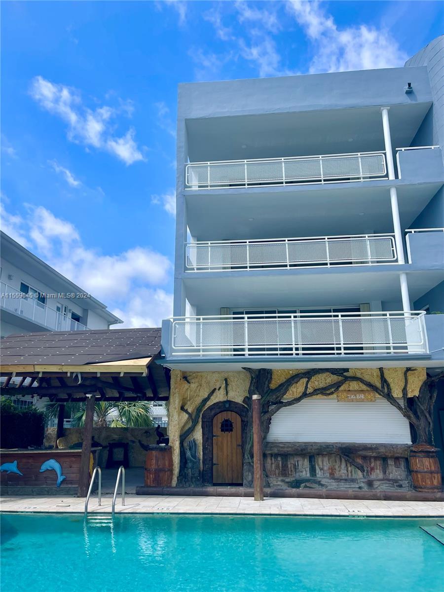 468 Golden Isles Dr 402, Hallandale Beach, Florida 33009, 3 Bedrooms Bedrooms, ,2 BathroomsBathrooms,Residentiallease,For Rent,468 Golden Isles Dr 402,A11559645