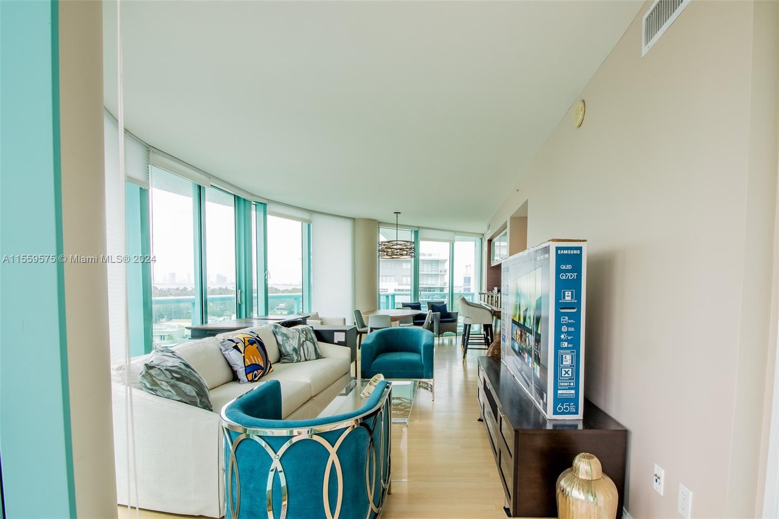 6000 Indian Creek Dr 11A, Miami Beach, Florida 33140, 2 Bedrooms Bedrooms, ,2 BathroomsBathrooms,Residential,For Sale,6000 Indian Creek Dr 11A,A11559575