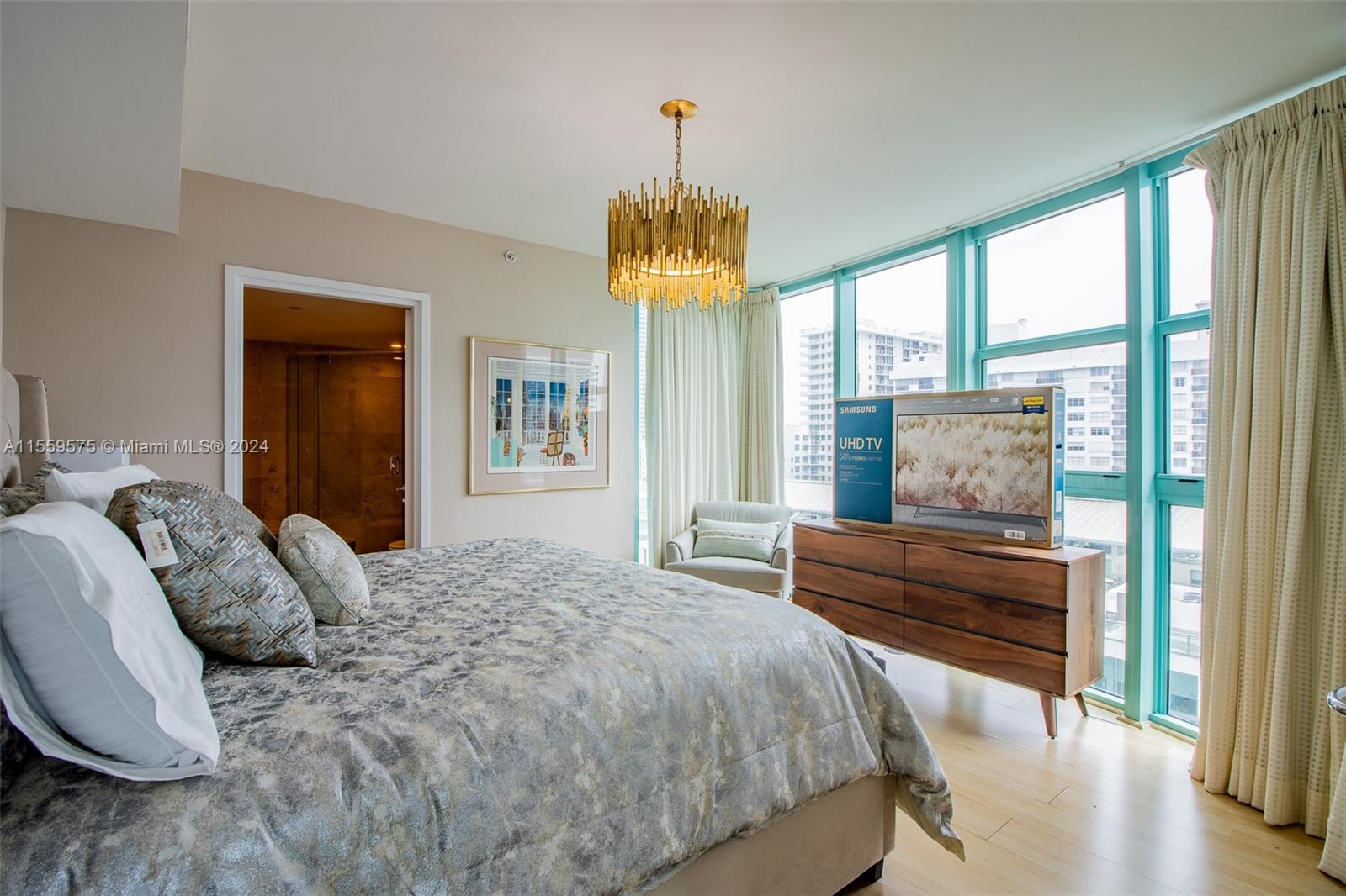 6000 Indian Creek Dr 11A, Miami Beach, Florida 33140, 2 Bedrooms Bedrooms, ,2 BathroomsBathrooms,Residential,For Sale,6000 Indian Creek Dr 11A,A11559575