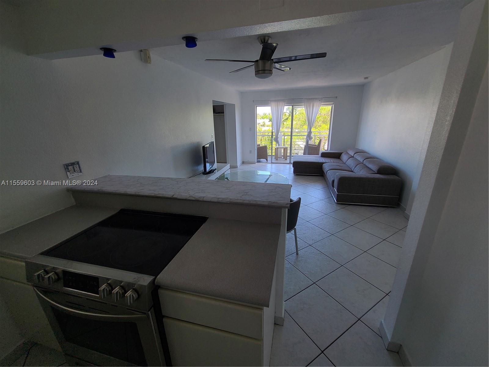 716 Michigan Ave 501, Miami Beach, Florida 33139, 1 Bedroom Bedrooms, ,1 BathroomBathrooms,Residentiallease,For Rent,716 Michigan Ave 501,A11559603