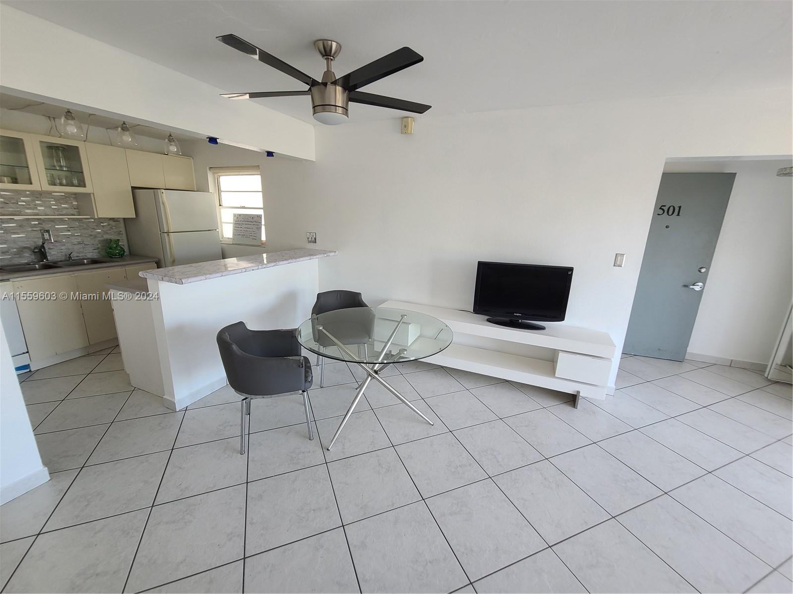 716 Michigan Ave 501, Miami Beach, Florida 33139, 1 Bedroom Bedrooms, ,1 BathroomBathrooms,Residentiallease,For Rent,716 Michigan Ave 501,A11559603