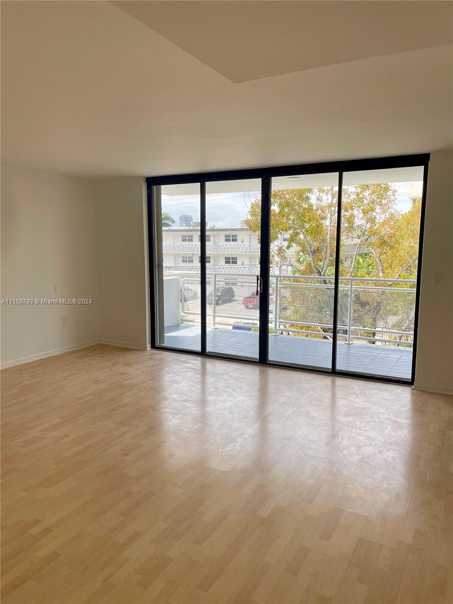 468 Golden Isles 302, Hallandale Beach, Florida 33009, 3 Bedrooms Bedrooms, ,2 BathroomsBathrooms,Residentiallease,For Rent,468 Golden Isles 302,A11559793