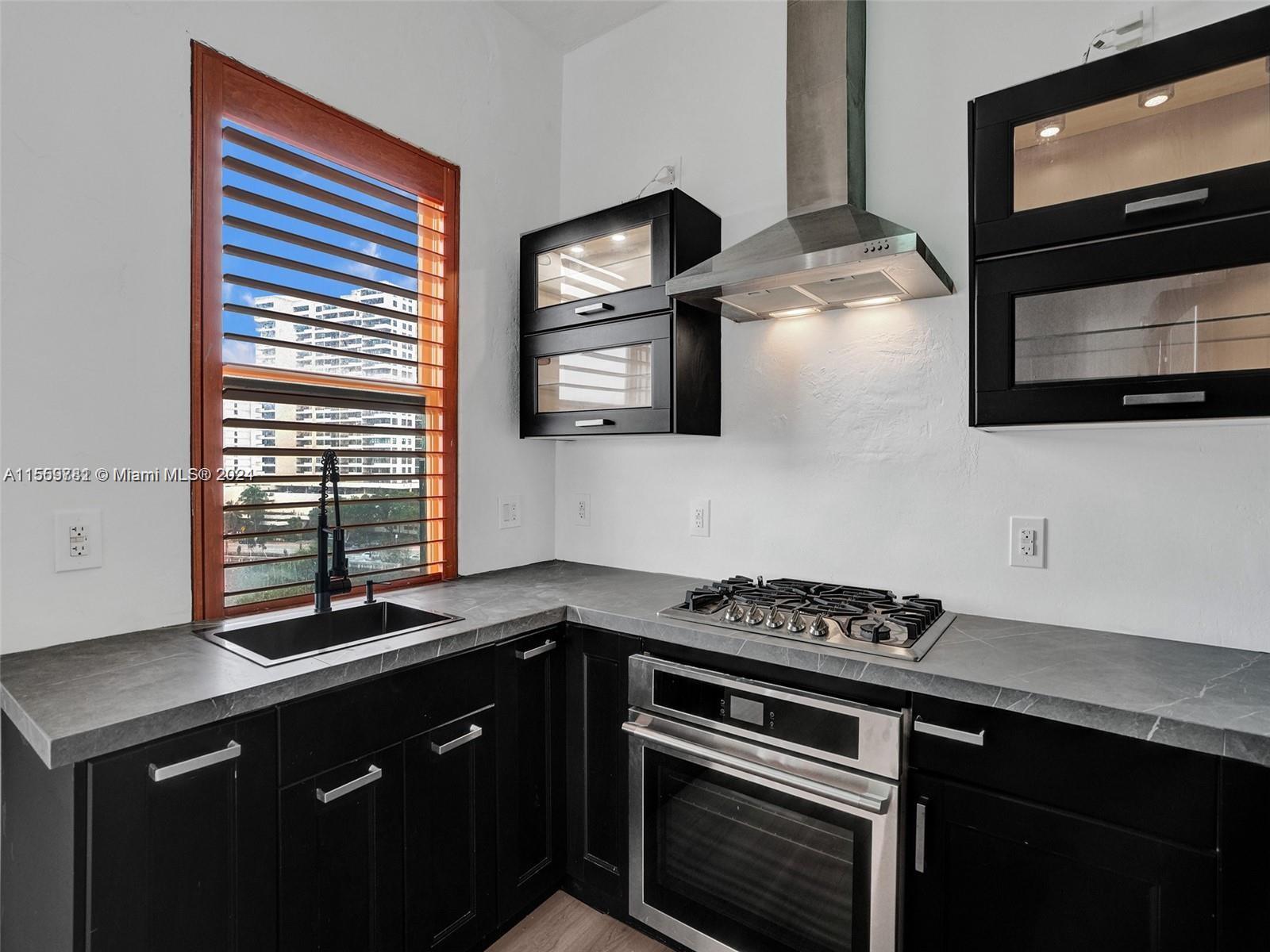 2421 Lake Pancoast Dr 6A, Miami Beach, Florida 33140, 2 Bedrooms Bedrooms, ,2 BathroomsBathrooms,Residentiallease,For Rent,2421 Lake Pancoast Dr 6A,A11559781