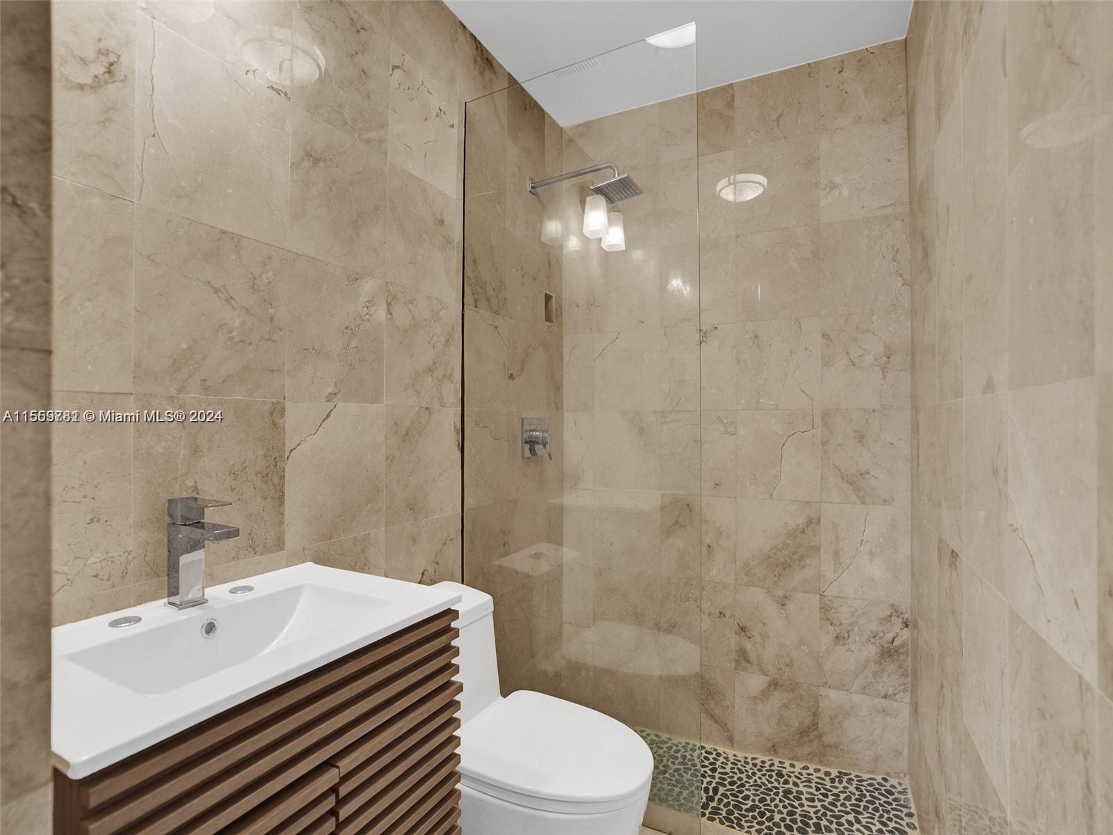 2nd bathroom