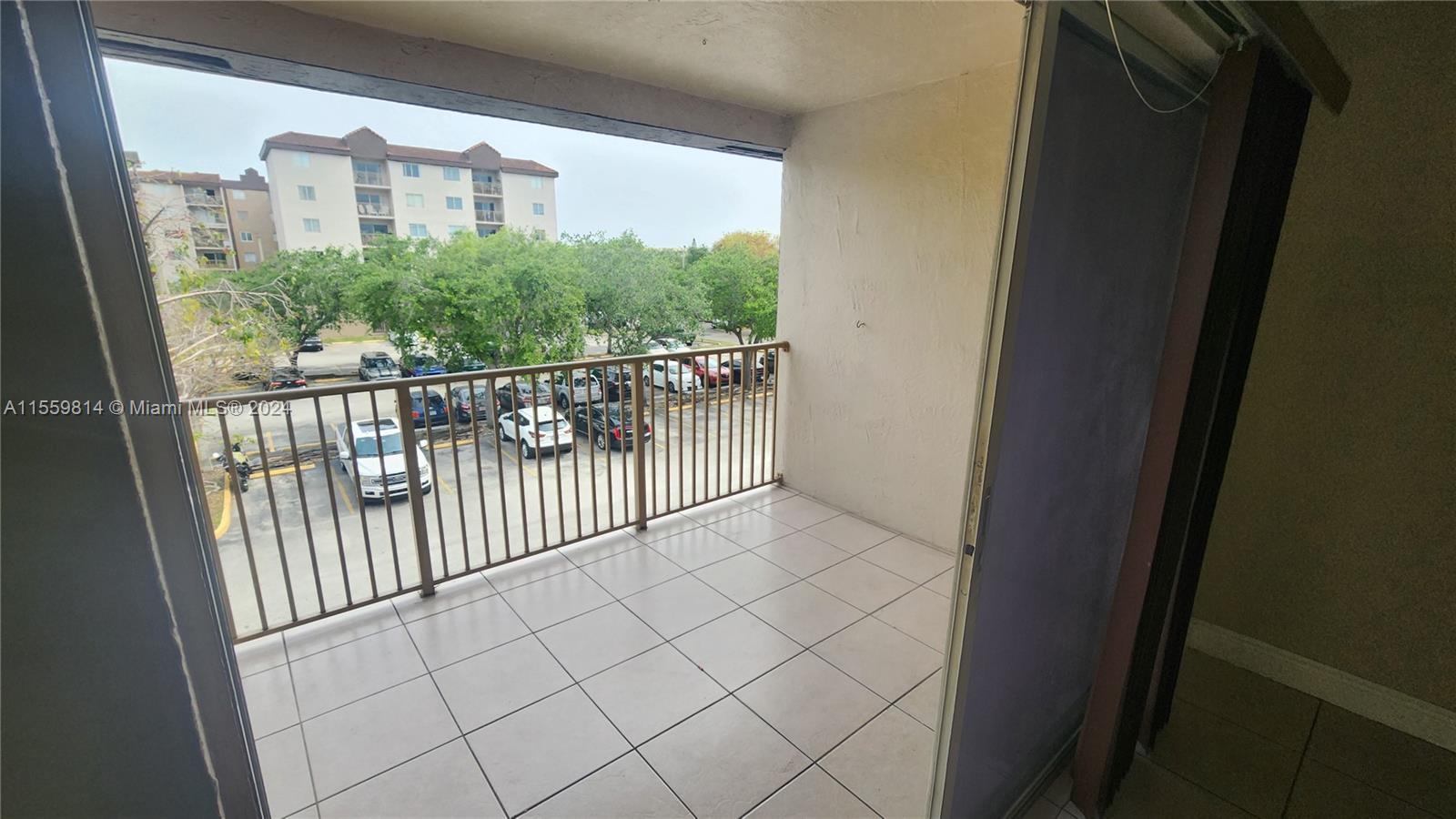 Miami, Florida 33193, 4 Bedrooms Bedrooms, ,2 BathroomsBathrooms,Residentiallease,For Rent,A11559814