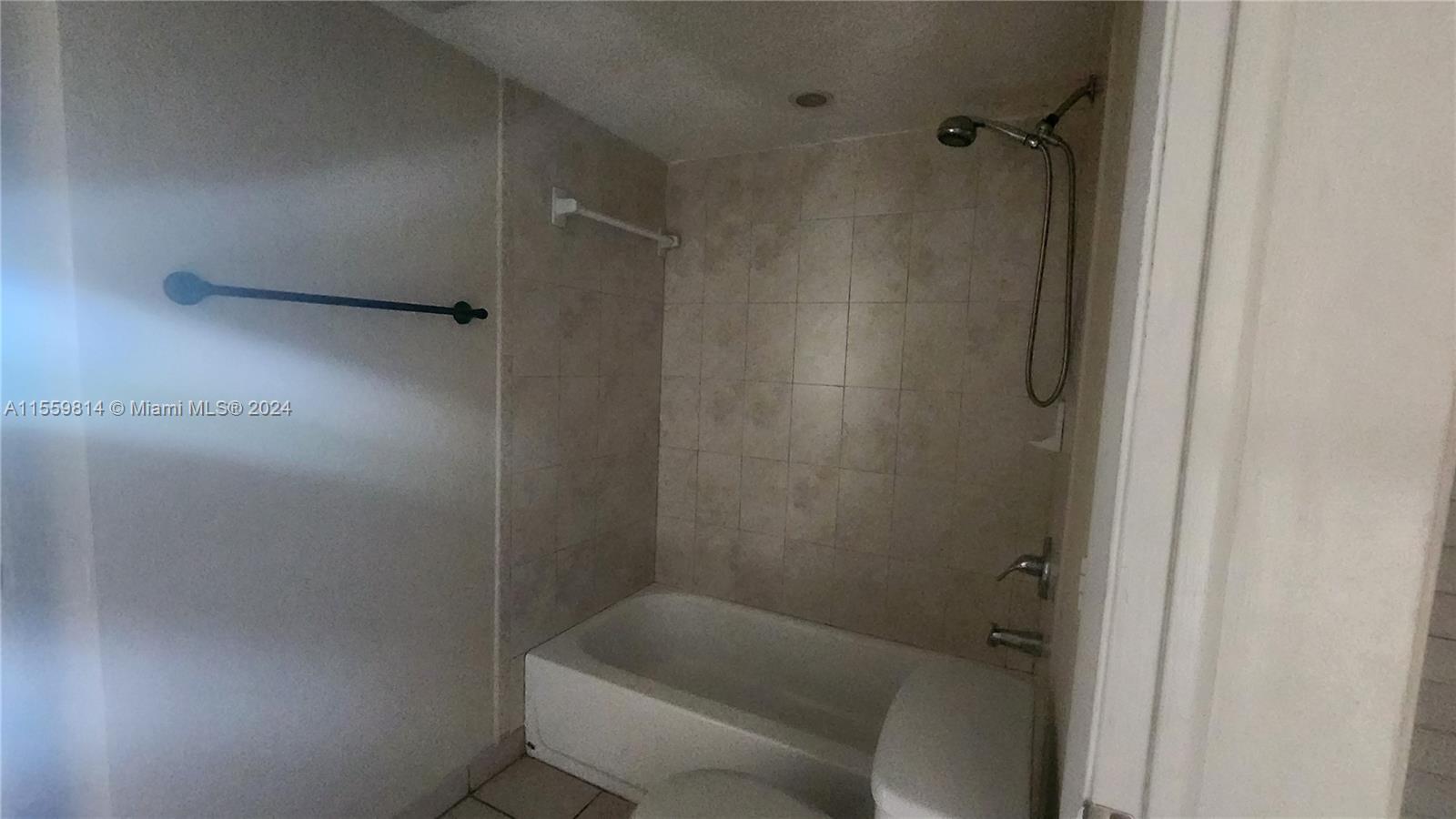 Miami, Florida 33193, 4 Bedrooms Bedrooms, ,2 BathroomsBathrooms,Residentiallease,For Rent,A11559814