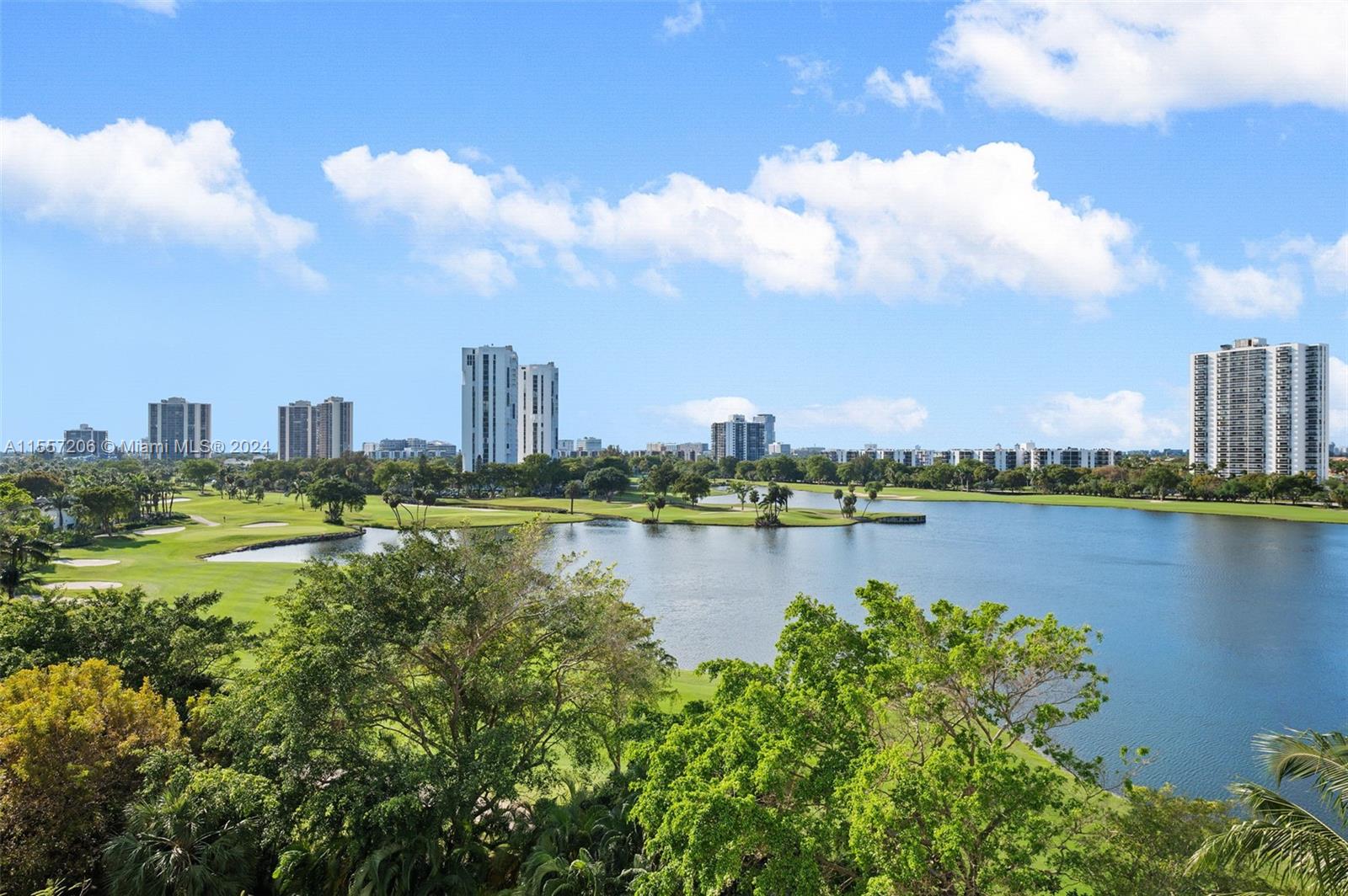 20000 E Country Club Dr 706, Aventura, Florida 33180, 3 Bedrooms Bedrooms, ,3 BathroomsBathrooms,Residential,For Sale,20000 E Country Club Dr 706,A11557206