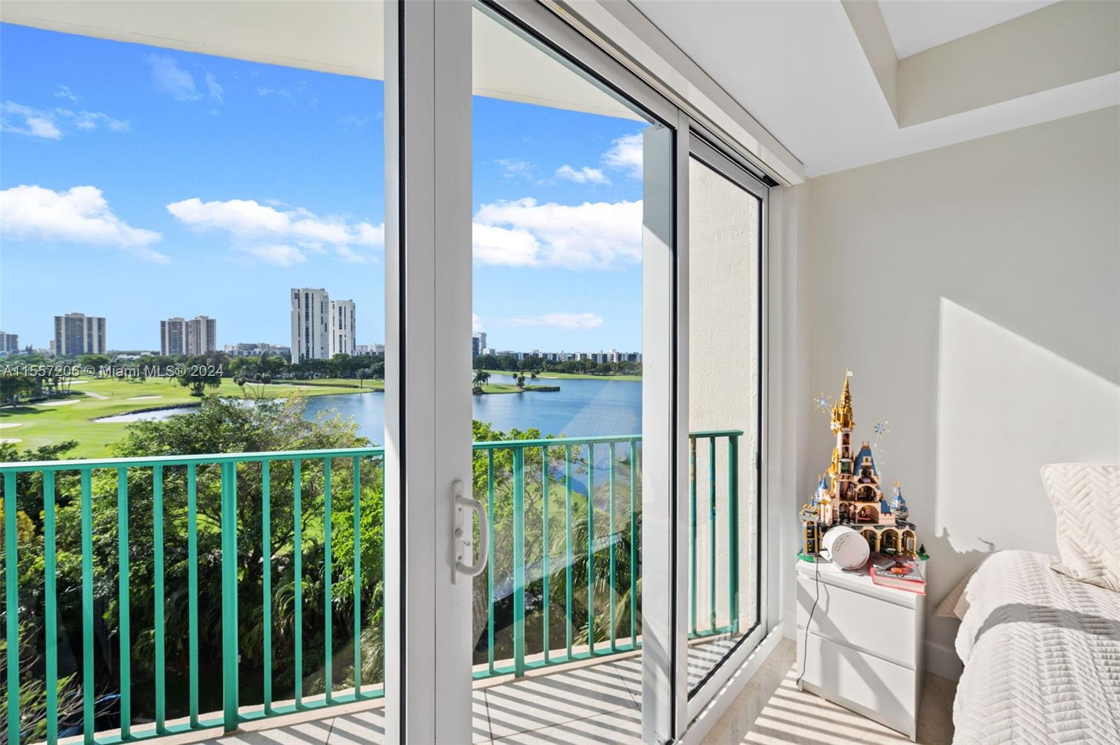 20000 E Country Club Dr 706, Aventura, Florida 33180, 3 Bedrooms Bedrooms, ,3 BathroomsBathrooms,Residential,For Sale,20000 E Country Club Dr 706,A11557206