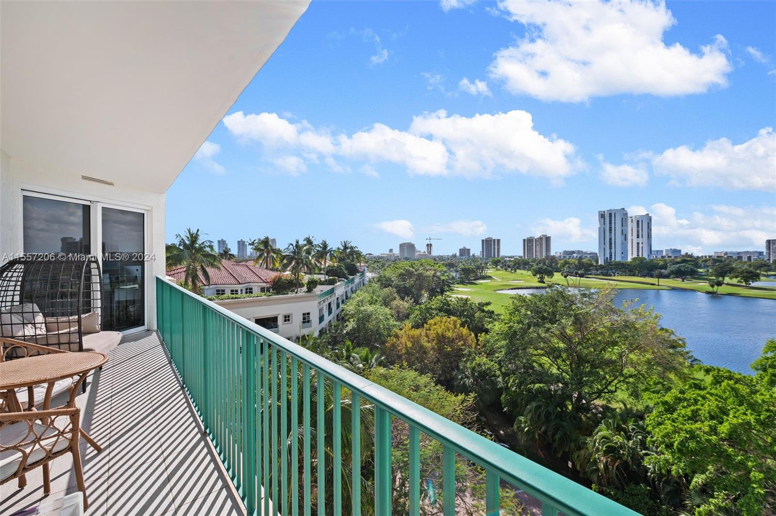 20000 E Country Club Dr 706, Aventura, Florida 33180, 3 Bedrooms Bedrooms, ,3 BathroomsBathrooms,Residential,For Sale,20000 E Country Club Dr 706,A11557206