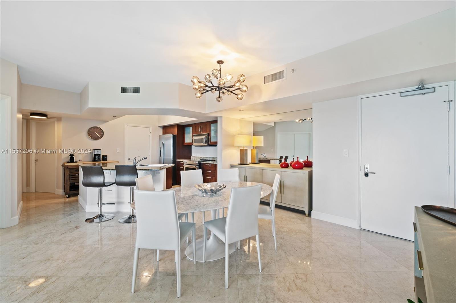 20000 E Country Club Dr 706, Aventura, Florida 33180, 3 Bedrooms Bedrooms, ,3 BathroomsBathrooms,Residential,For Sale,20000 E Country Club Dr 706,A11557206