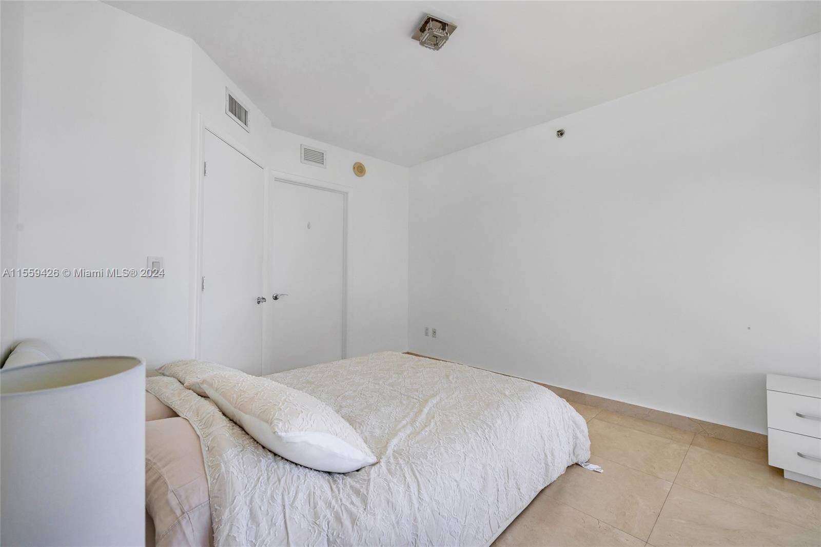 1830 S Ocean Dr 2806, Hallandale Beach, Florida 33009, 2 Bedrooms Bedrooms, ,2 BathroomsBathrooms,Residentiallease,For Rent,1830 S Ocean Dr 2806,A11559426