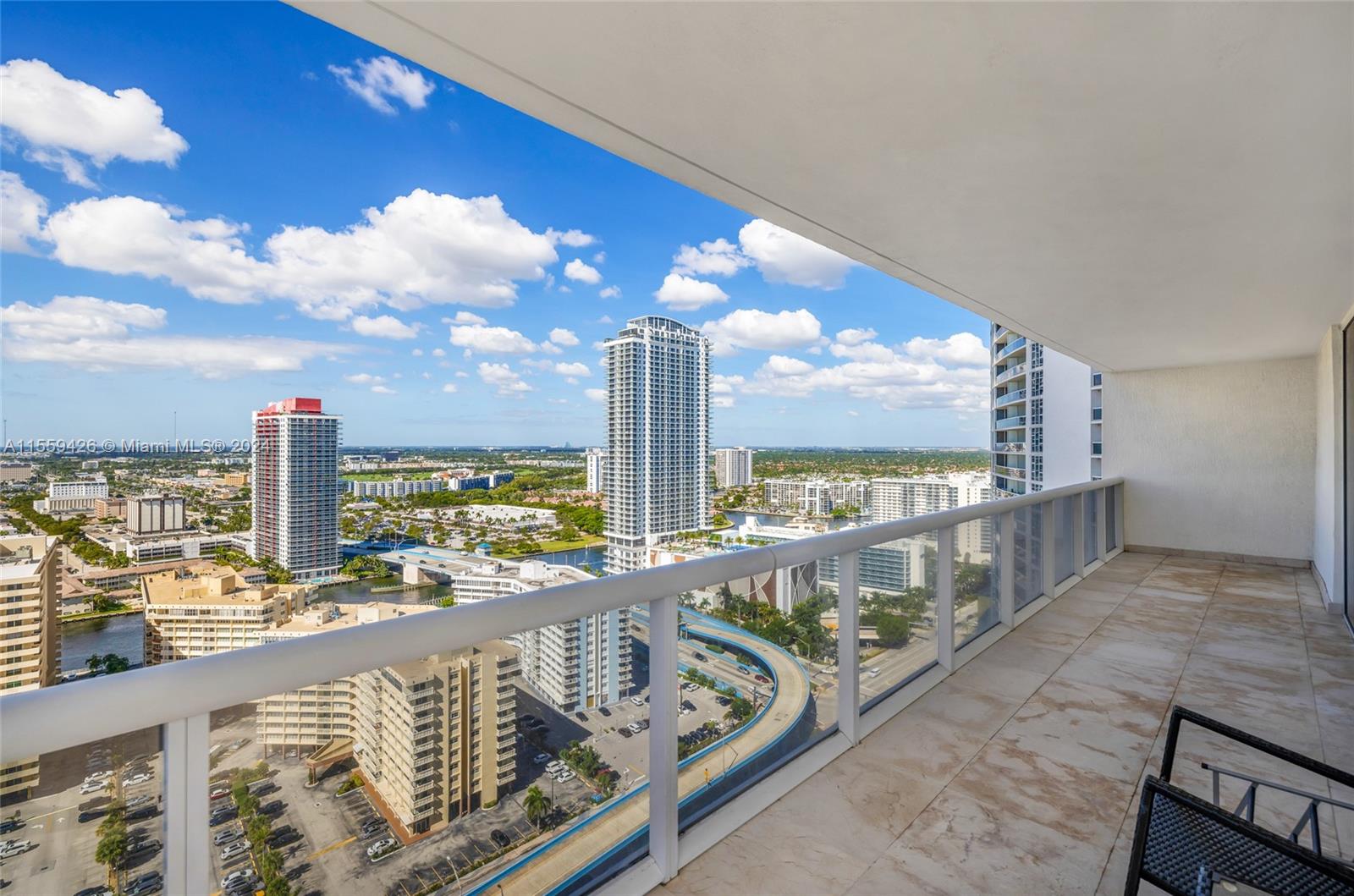 1830 S Ocean Dr 2806, Hallandale Beach, Florida 33009, 2 Bedrooms Bedrooms, ,2 BathroomsBathrooms,Residentiallease,For Rent,1830 S Ocean Dr 2806,A11559426