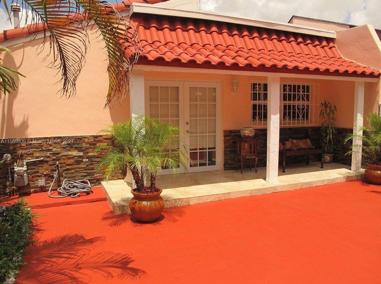 636 NW 11th St 636, Miami, Florida 33136, 2 Bedrooms Bedrooms, ,1 BathroomBathrooms,Residentiallease,For Rent,636 NW 11th St 636,A11559809