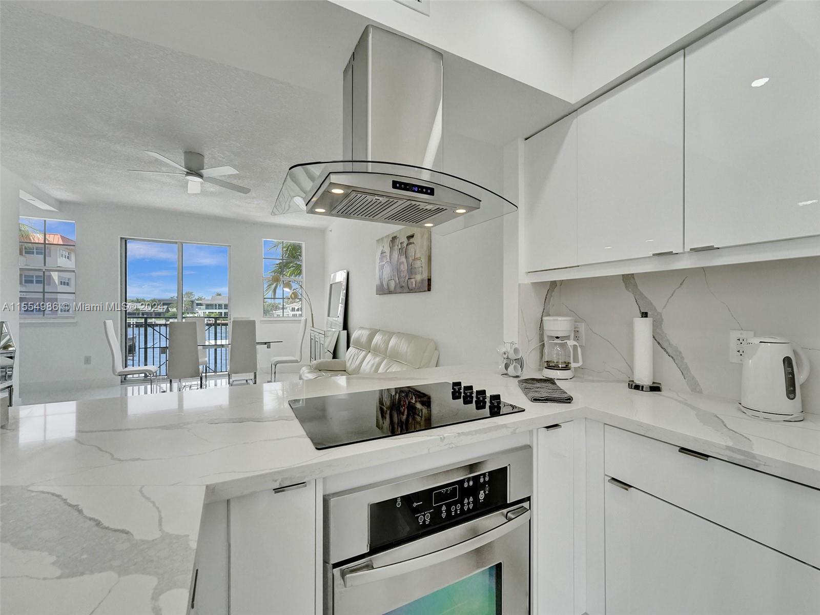 2071 S Ocean Dr TH20, Hallandale Beach, Florida 33009, 3 Bedrooms Bedrooms, ,2 BathroomsBathrooms,Residential,For Sale,2071 S Ocean Dr TH20,A11554986