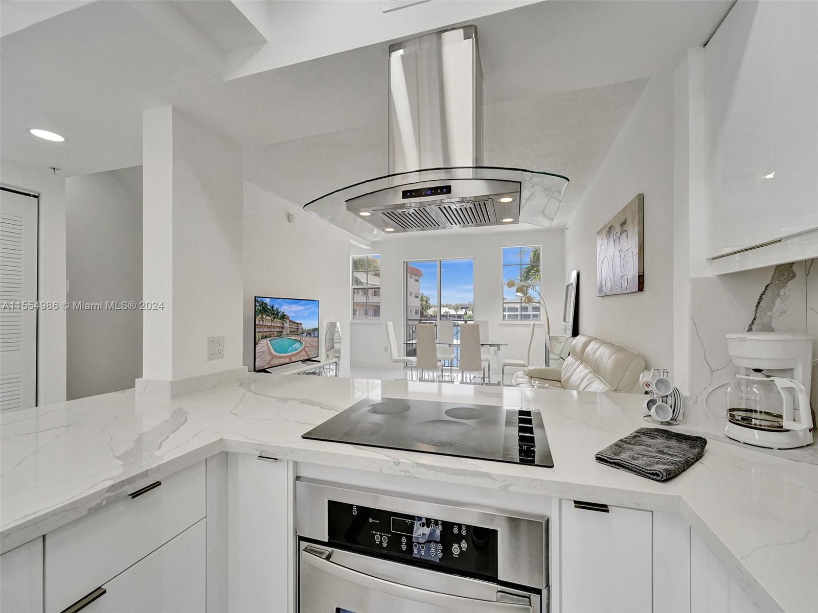 2071 S Ocean Dr TH20, Hallandale Beach, Florida 33009, 3 Bedrooms Bedrooms, ,2 BathroomsBathrooms,Residential,For Sale,2071 S Ocean Dr TH20,A11554986